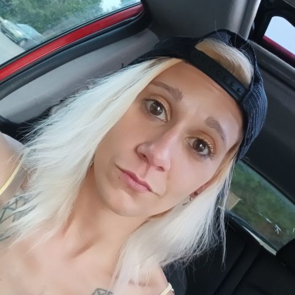 Meet your Posher, Calista - Picture 1 of 1